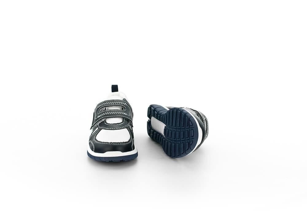 Παιδικά αθλητικά παπούτσια σε λευκό και μπλε χρώμα 360° placeholder image